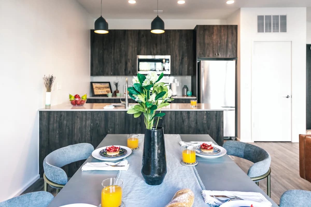 City Modern 440 Alfred Street LLC - Apartment - 5