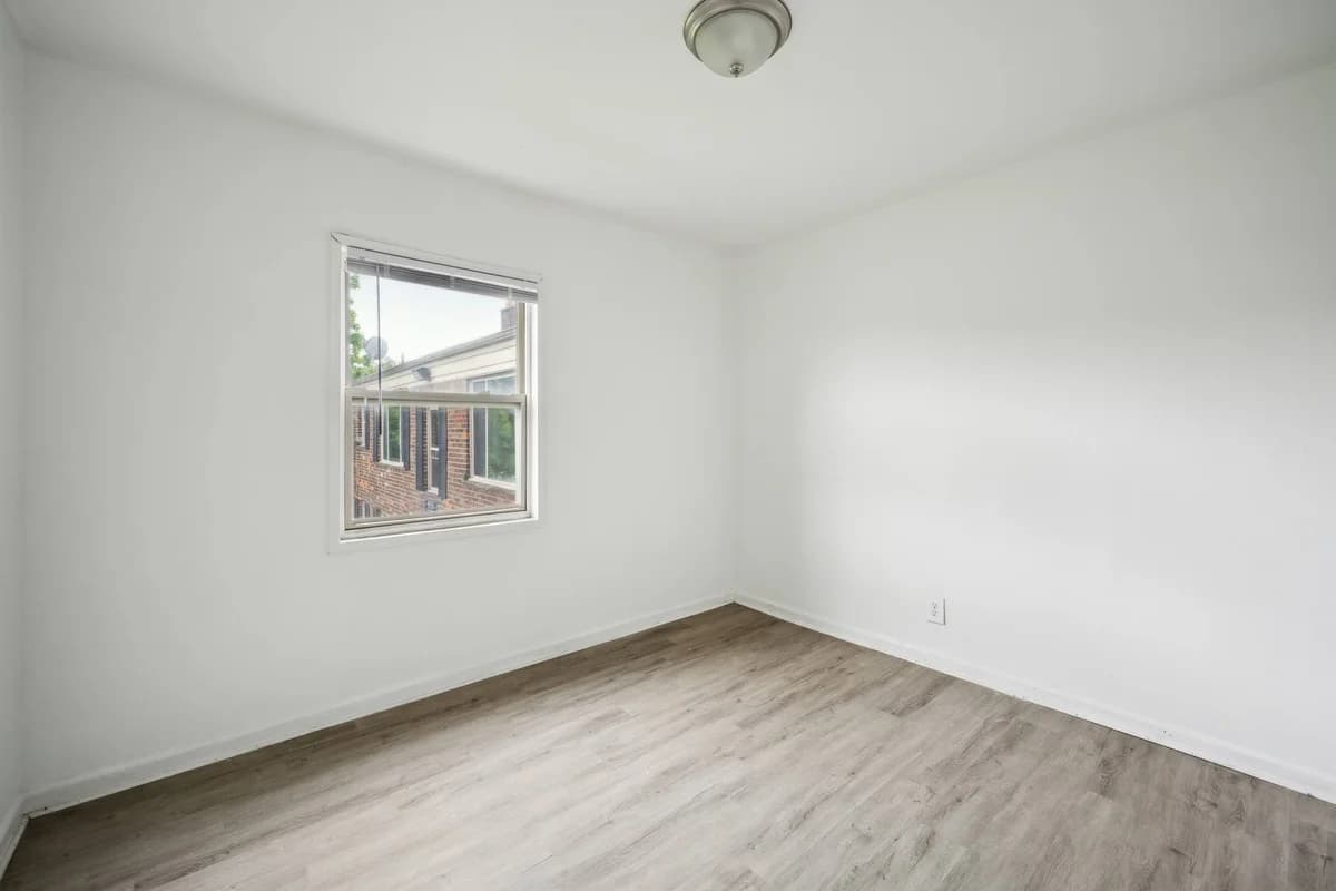 Franklin Village Apartments - Apartment - 20
