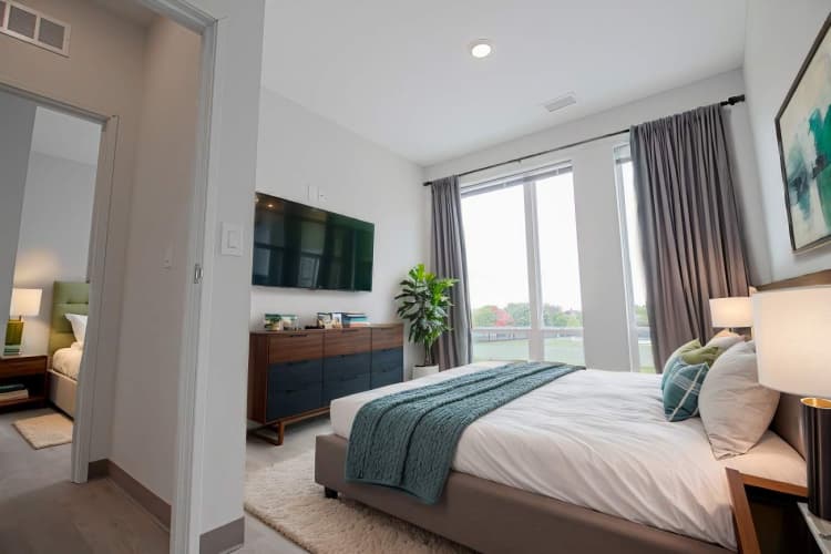 Detroit apartments for rent - image - Virtual_Staging_AI_-_cathedral_OCT.24-10_-_October_3_2024_15_56_bvo5w4.jpg