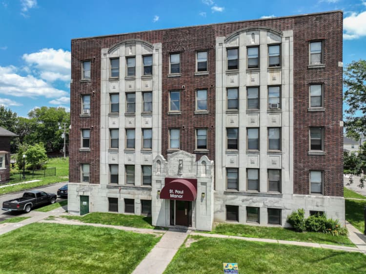 Detroit apartments for rent - image - stpaulmanor_2023-3_qvi5lh.jpg