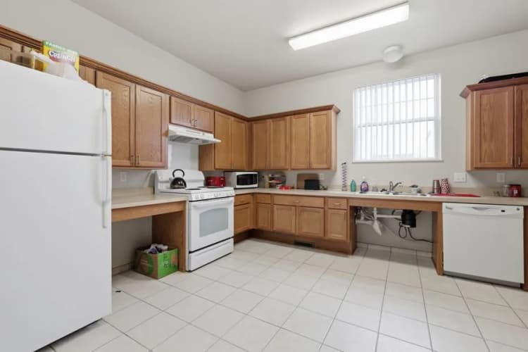 Detroit apartments for rent - image - imgi_54_1776277116370-3S1A6449.webp