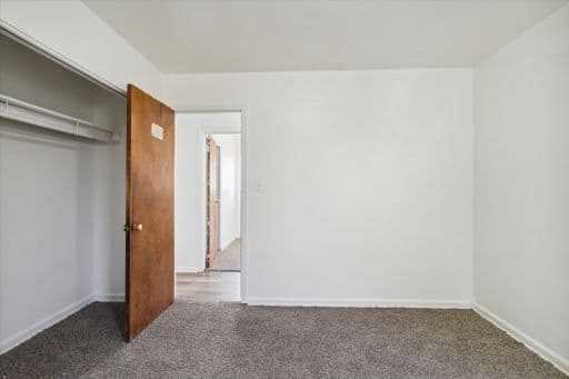 Detroit apartments for rent - Property image - 19400 Harlow - 3