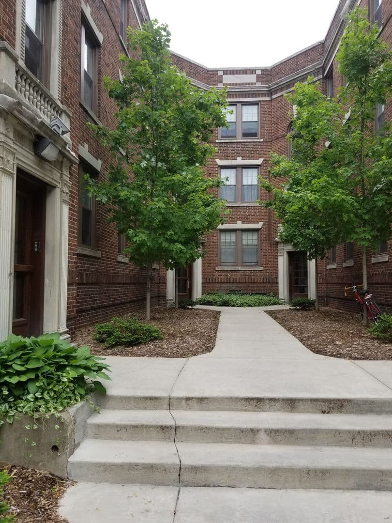Detroit apartments for rent - Property image - 100 Glynn Ct. - 1