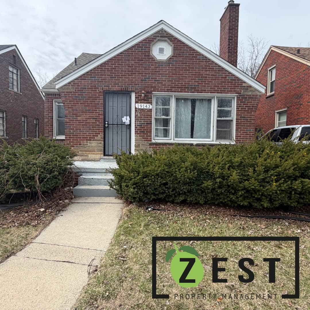 Detroit apartments for rent - Property image - 19143 Fairport - 1