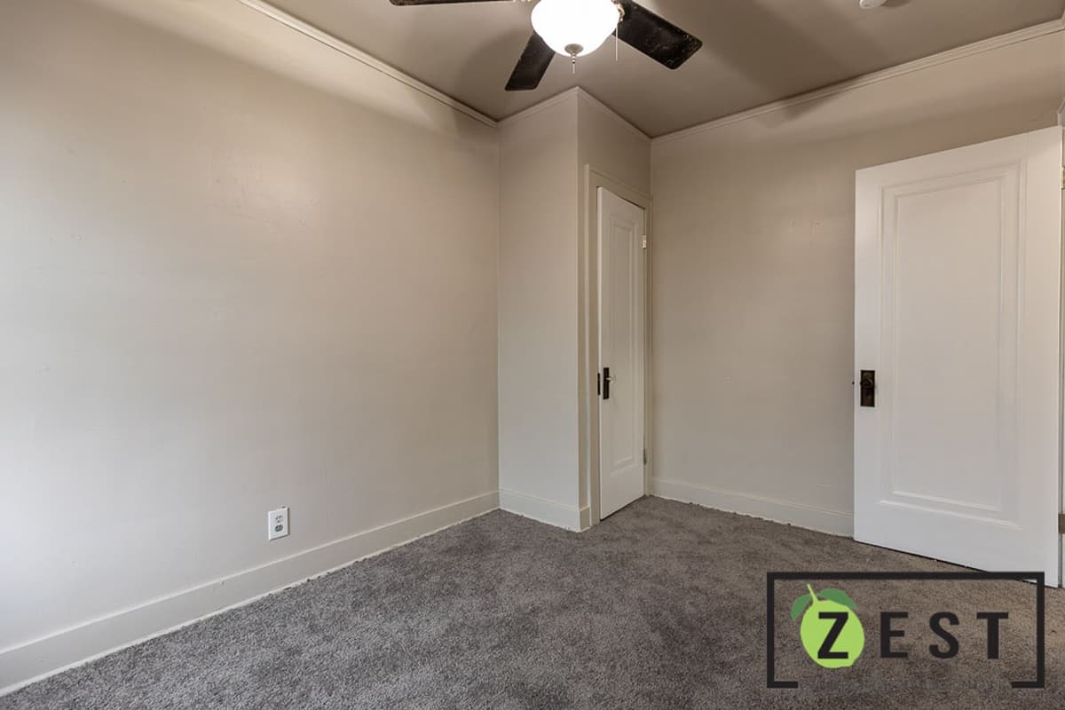 Detroit apartments for rent - Property image - 4393 Nottingham Road - 3