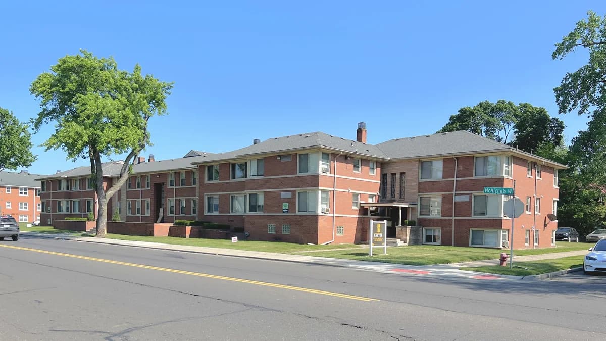 Detroit apartments for rent - image - baxter_01_hero_exterior.jpg