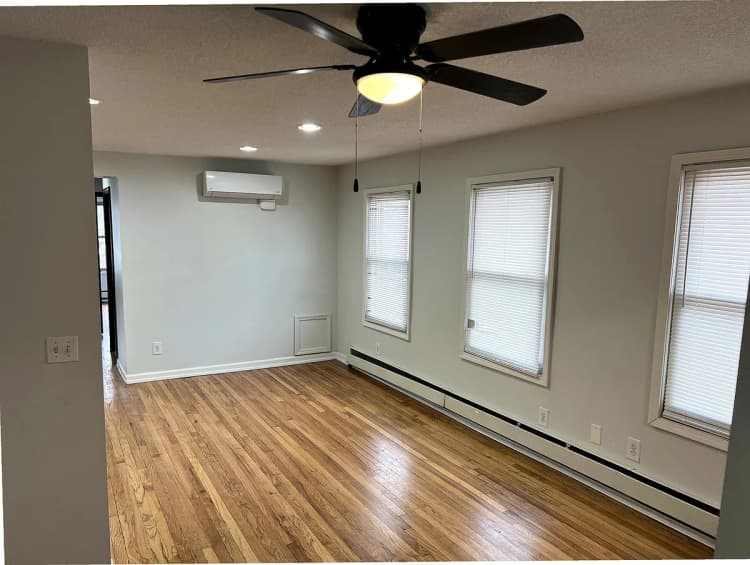 Detroit apartments for rent - image - baxter_06_living.jpg
