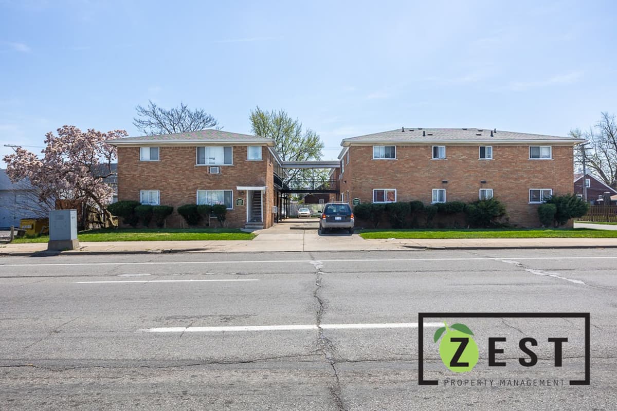 Detroit apartments for rent - Property image - 4480 E Outer Dr - Unit 8 - 1