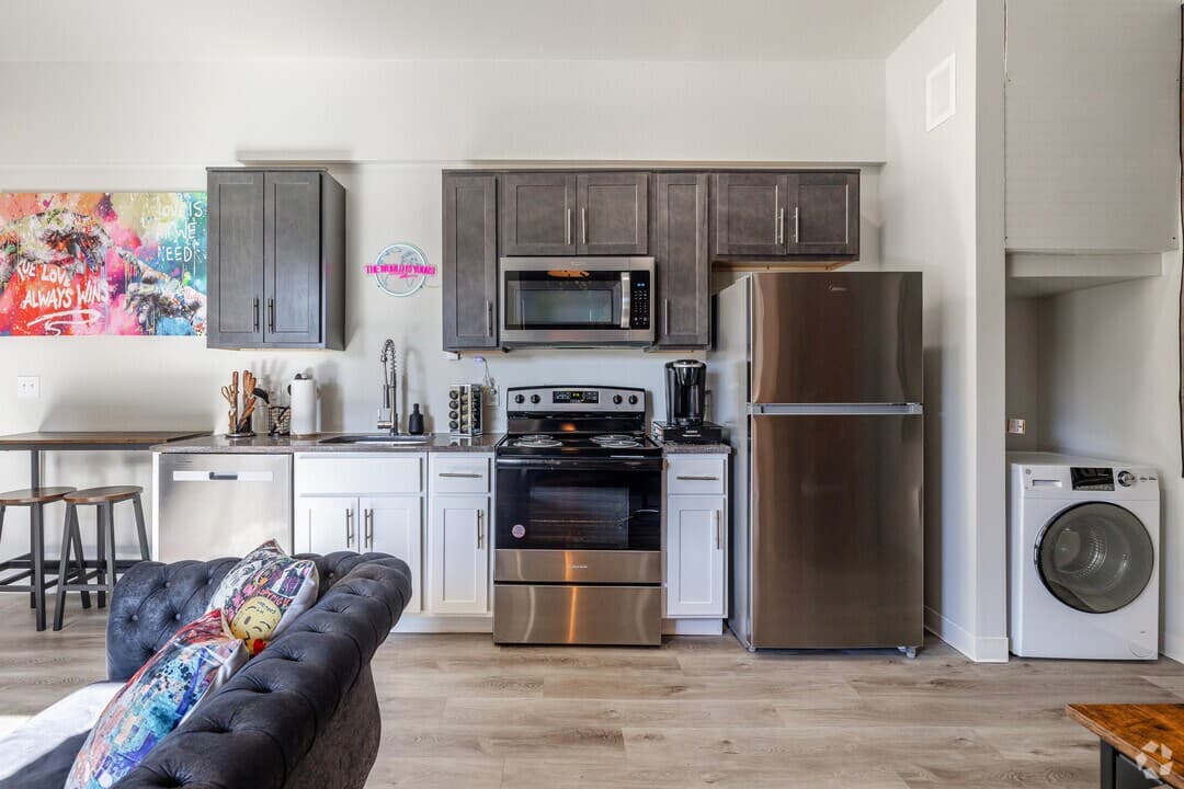 Detroit apartments for rent - image - bethune-lofts-detroit-mi-studio---592sf---kitchen.jpg