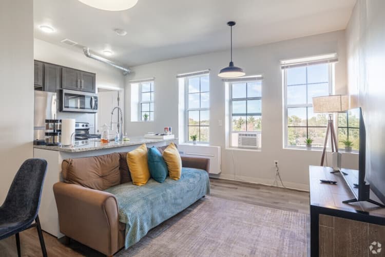 Detroit apartments for rent - image - bethune-lofts-detroit-mi-2br-1ba---800sf---living-room.jpg