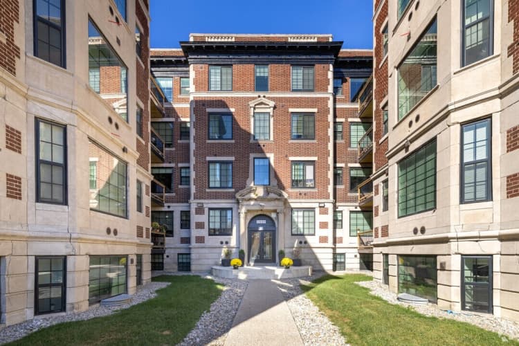 Detroit apartments for rent - image - bethune-lofts-detroit-mi-entrance.jpg