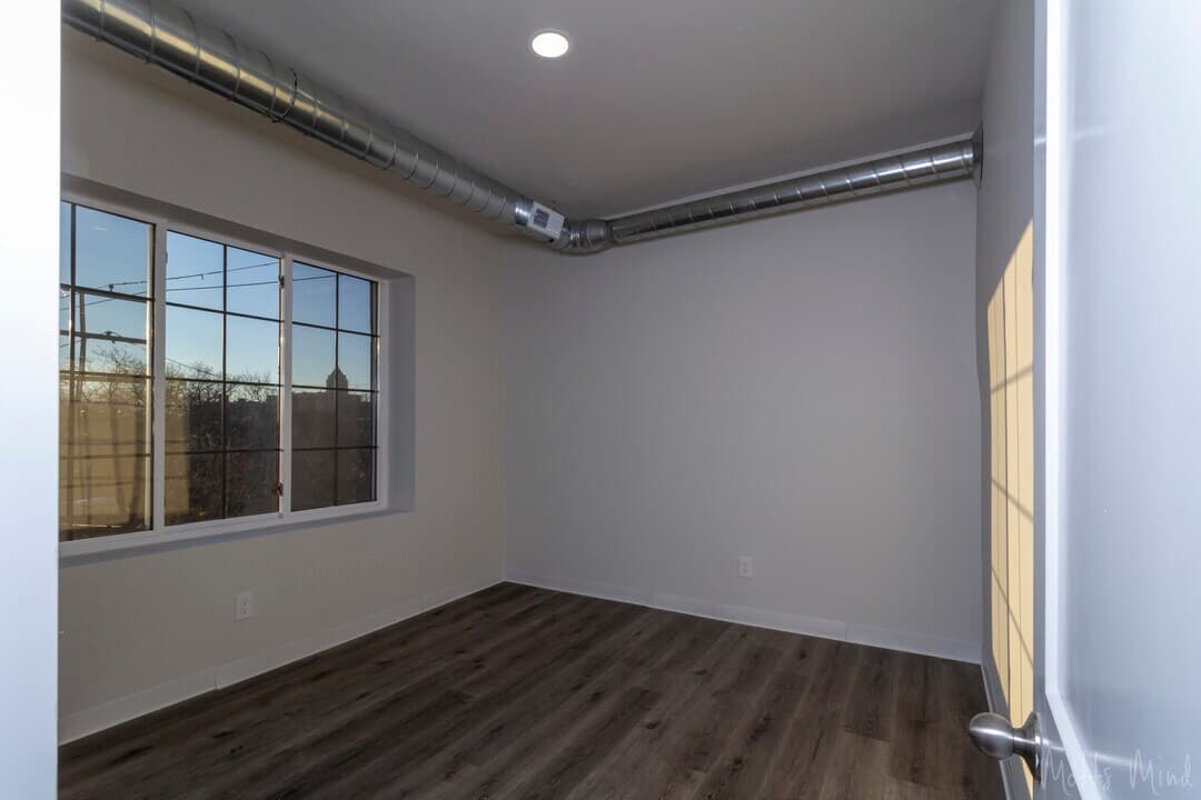 Detroit apartments for rent - Property image - Elaine Lofts - 3