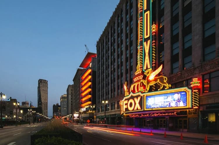 Detroit apartments for rent - image - Neighborhood Entertainment