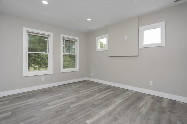 Detroit apartments for rent - image - 23-5122 W Chicago Detroit 0019.jpg