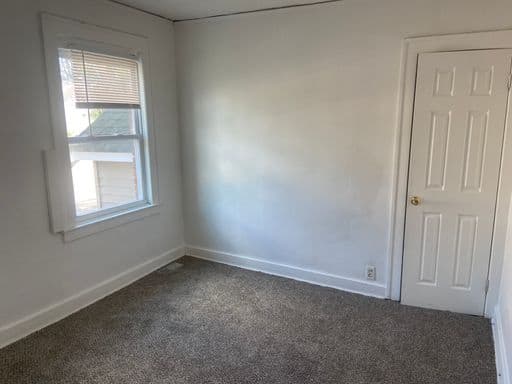 Detroit apartments for rent - Property image - 18475 Wexford - 3