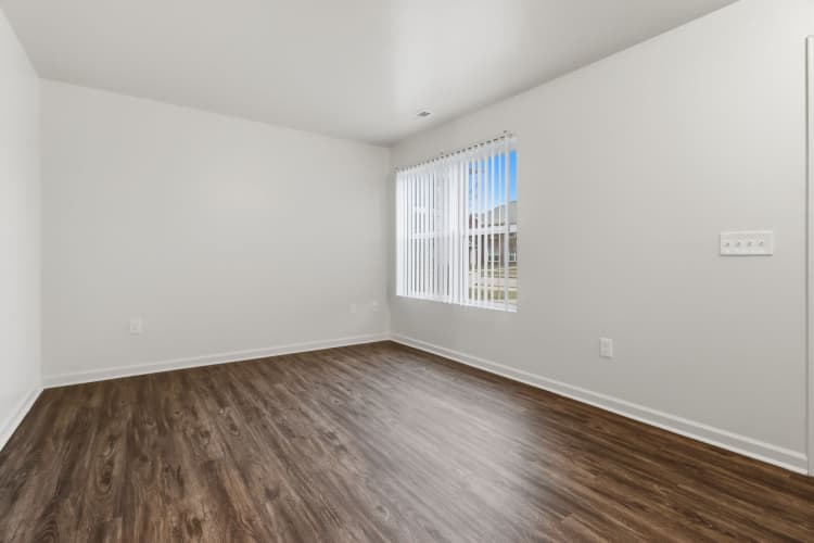 Detroit apartments for rent - image - 02_3825_Emerald_Springs_Detroit_MI_48212-Living_room-IMG_2569.jpg