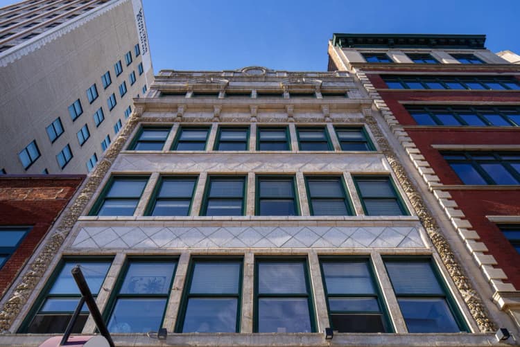 Detroit apartments for rent - image - 1525 Broadway Street, Detroit, MI 48226