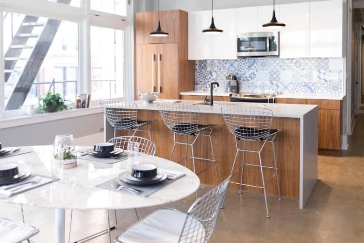 Detroit apartments for rent - image - Kitchen with Island