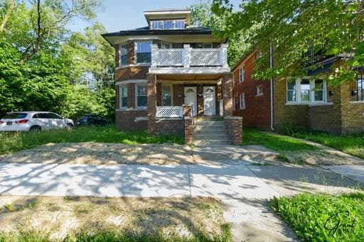 Detroit apartments for rent - Property image - 1925 W Bethune - 1