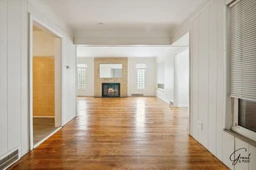 Detroit apartments for rent - Property image - 10606 Marne - 3