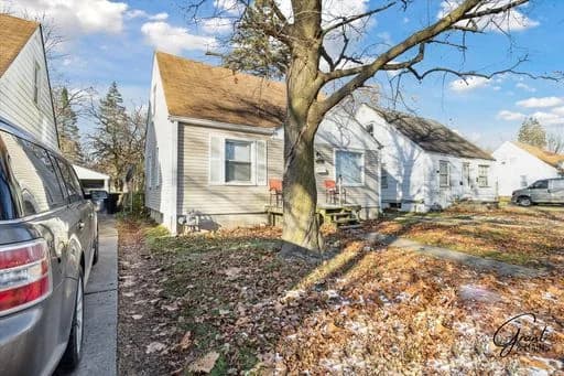Detroit apartments for rent - Property image - 15847 Chatham St. - 2