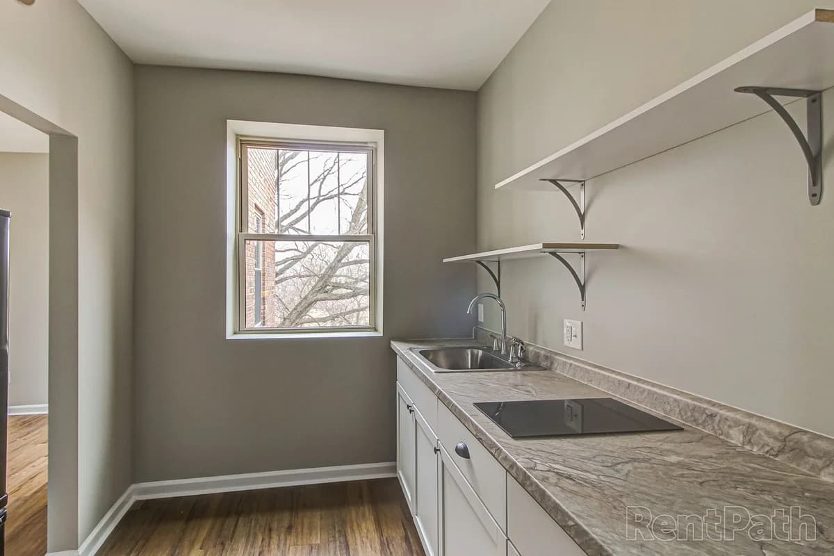 Detroit apartments for rent - Property image - 1442 Calvert - 3