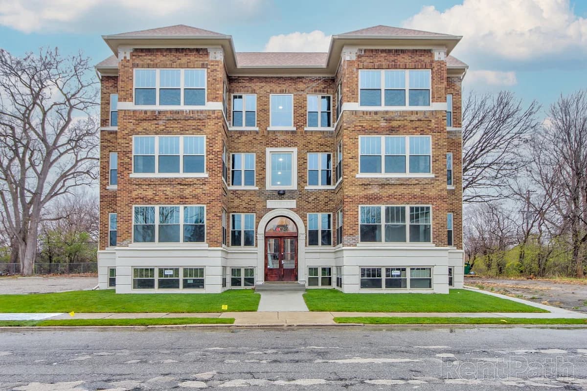 Detroit apartments for rent - Property image - 1442 Calvert - 2