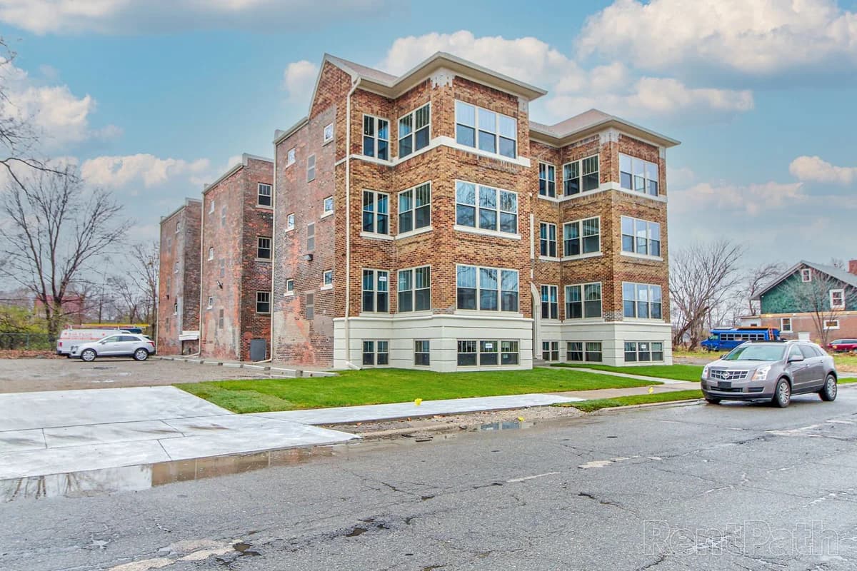 Detroit apartments for rent - Property image - 1442 Calvert - 1