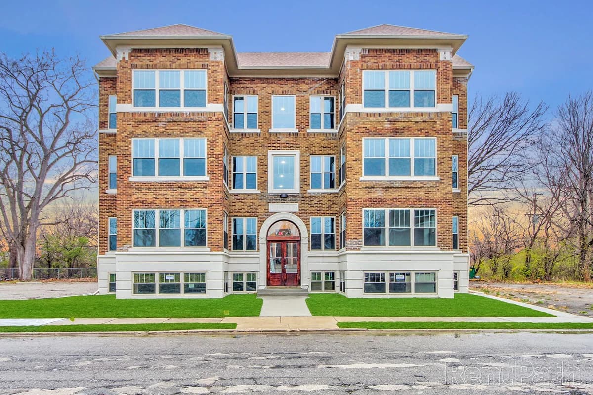 Detroit apartments for rent - Property image - 1442 Calvert - 3