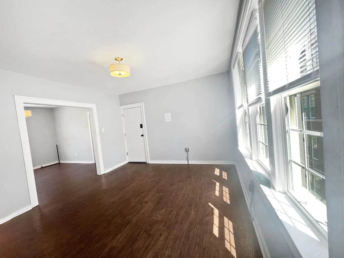 Detroit apartments for rent - Property image - 1251 Glynn Ct. - 2