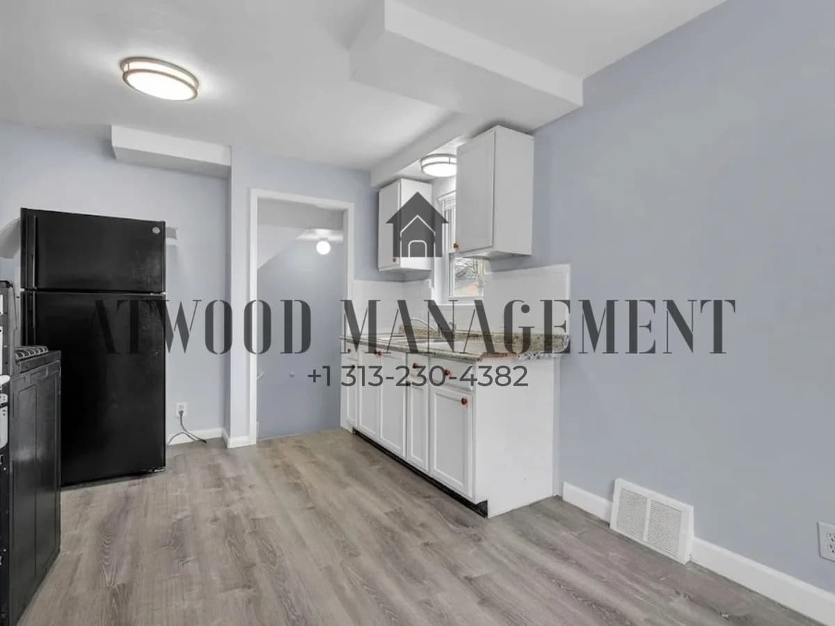 Detroit apartments for rent - Property image - 16291 Eastburn St - 3