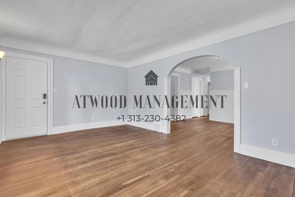 Detroit apartments for rent - Property image - 17815 McIntyre St - 3