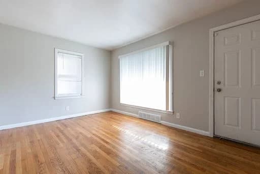 Detroit apartments for rent - Property image - 19918 Southfield Fwy - 3