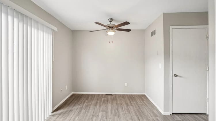 Detroit apartments for rent - image - 9-custom-Chrysler-Dr-Unit-3708-S2904-009.jpg