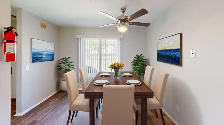 Detroit apartments for rent - image - Midtown-Park-Staged-Dining-Room.jpg