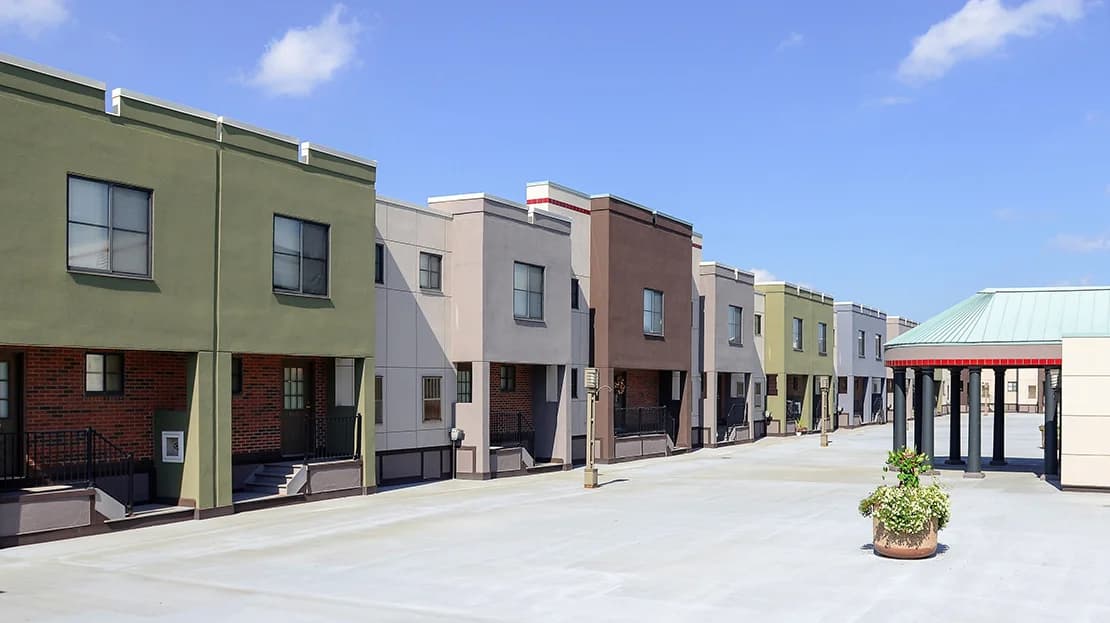 Detroit apartments for rent - Property image - River Place Luxury Apartments - 2