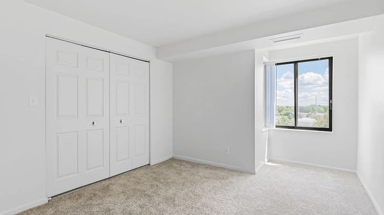 Detroit apartments for rent - image - The-Heights-2b2b-2nd-Bedroom.jpg