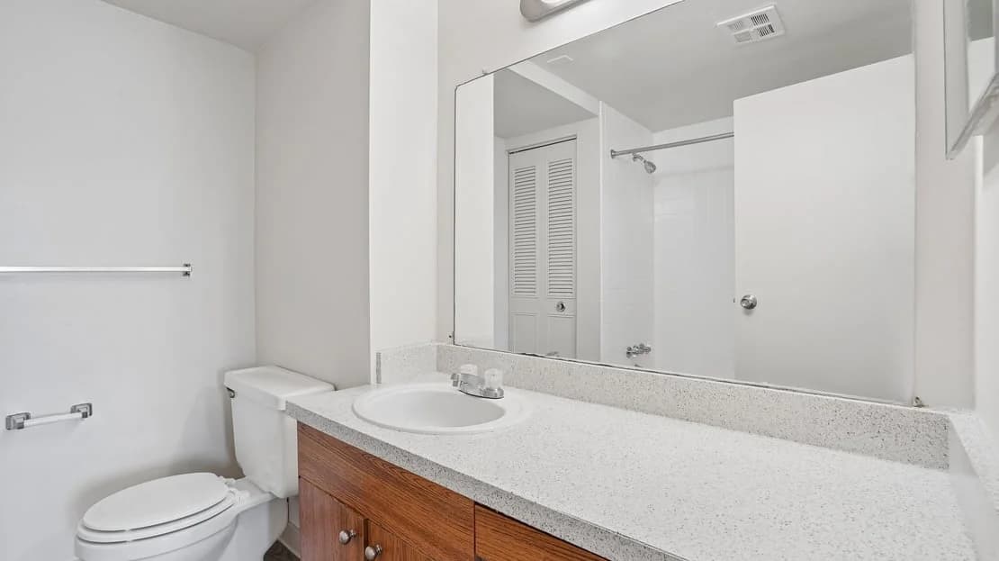 Detroit apartments for rent - image - Heights-of-Southfield-Bathroom-Zillow-Website.jpg