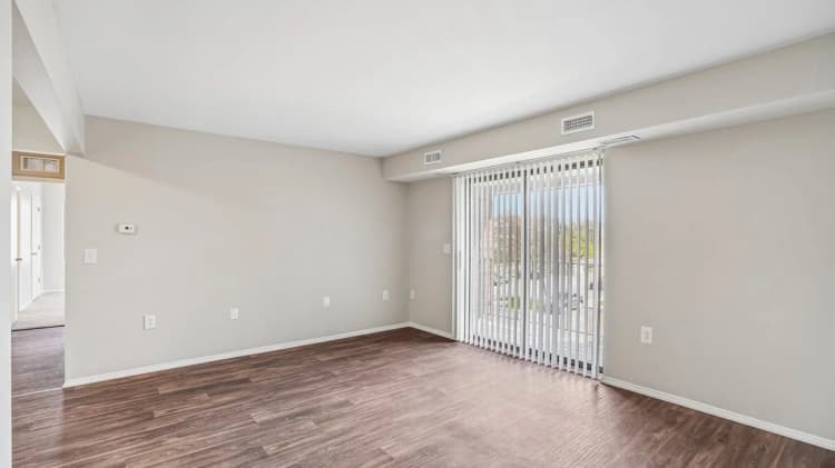 Detroit apartments for rent - image - 6-custom-1931-Chene-Ct-Unit-302-S2304-006.jpg