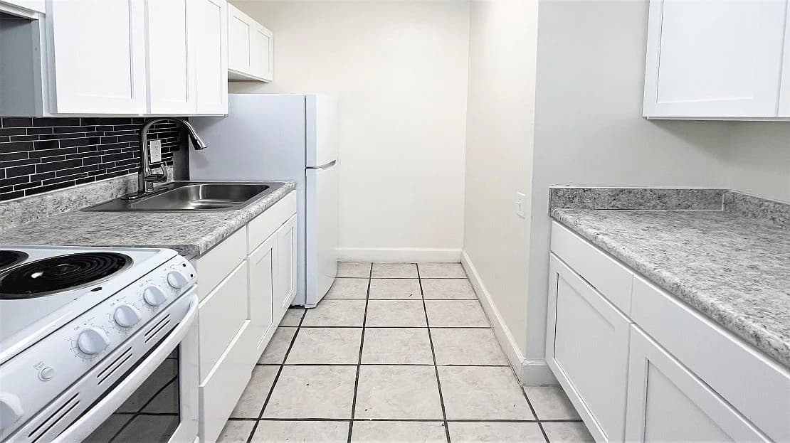 Detroit apartments for rent - Property image - Regency Tower Apartments - 2