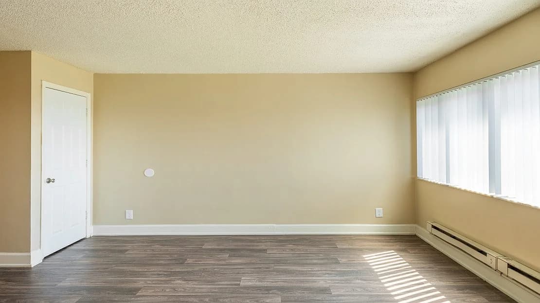 Detroit apartments for rent - Property image - Regency Tower Apartments - 3