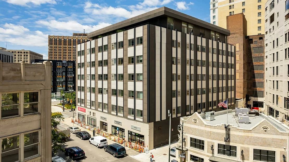 Detroit apartments for rent - Property image - Claridge Apartments - 2