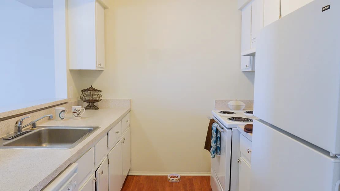 Detroit apartments for rent - Property image - Harper Square Apartments - 2