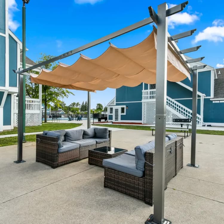 Detroit apartments for rent - image - BBQArea3_Edit_fasoe4.webp