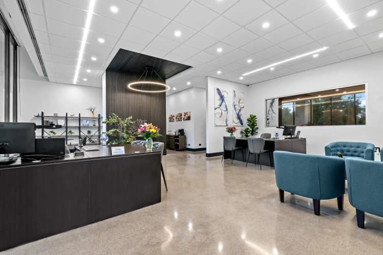 Detroit apartments for rent - image - North Park Towers - Office Lounge1.webp