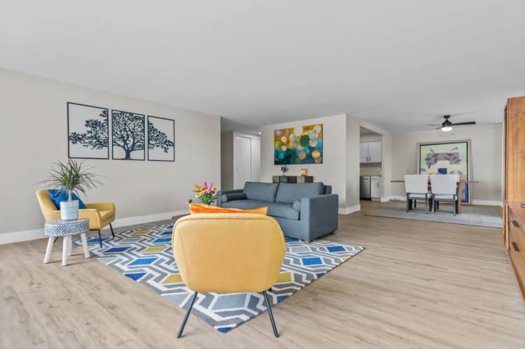 Detroit apartments for rent - image - North Park Towers - Living Room8.webp