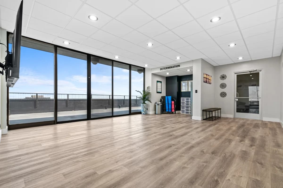 Detroit apartments for rent - Property image - North Park Towers - 2
