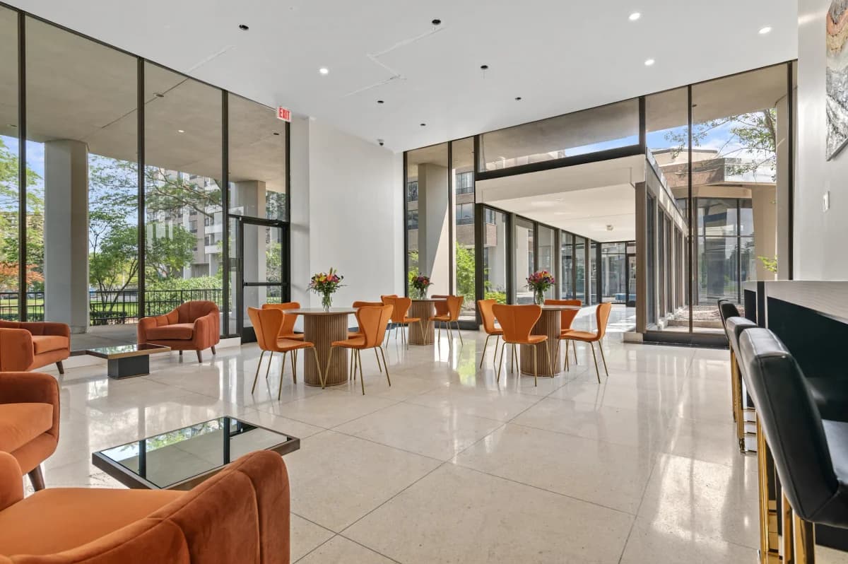Detroit apartments for rent - image - North Park Towers - Office Sitting Area.webp