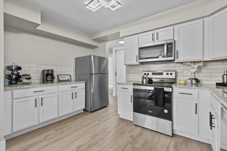 Detroit apartments for rent - image - North Park Towers - Kitchen.webp