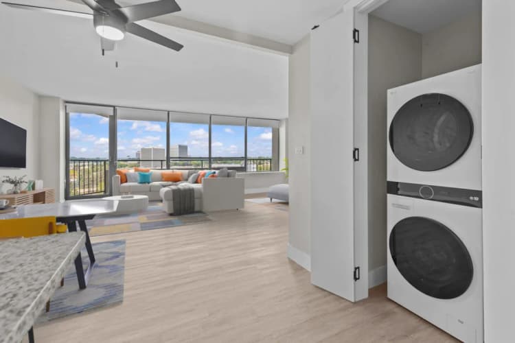 Detroit apartments for rent - image - North Park Towers - Laundry Area.webp